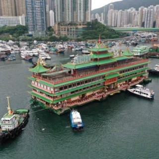 Chuyện gì đã xảy ra với nhà hàng nổi Hồng Kông chìm ở Biển Đông?