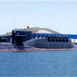 Lý giải việc tàu ngầm TQ bất ngờ nổi lên ở eo biển Đài Loan